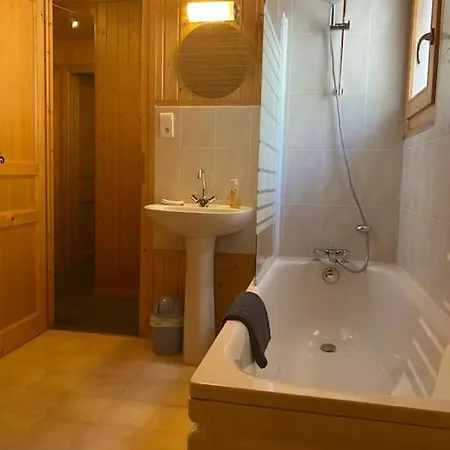 5-Bedroom Chalet With Sauna And Stunning Views Le Biot Exterior photo