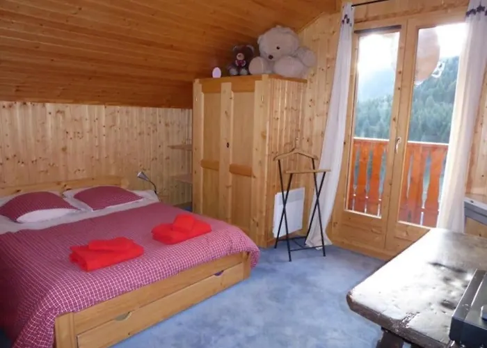 5-Bedroom Chalet With Sauna And Stunning Views